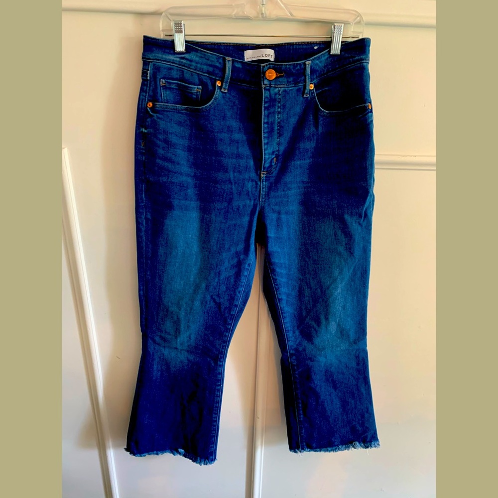 **SOLD**LOFT curvy high waist flare crops